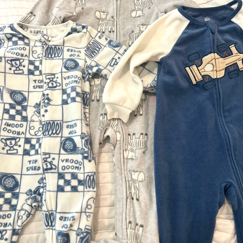 Kids Headquarters Set of 3 fleece sleeper onesies size 2T blue/cream full zip